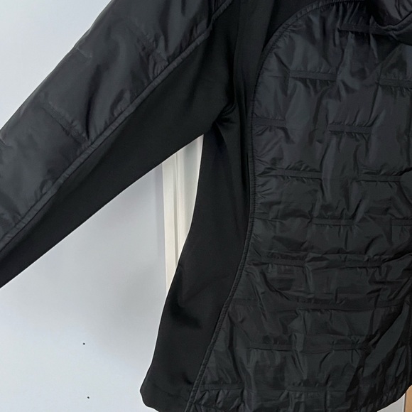 Balance Athletica Summit Jacket in Midnight - Picture 4 of 13